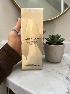 Aceology Detoxifying Treatment Mask
